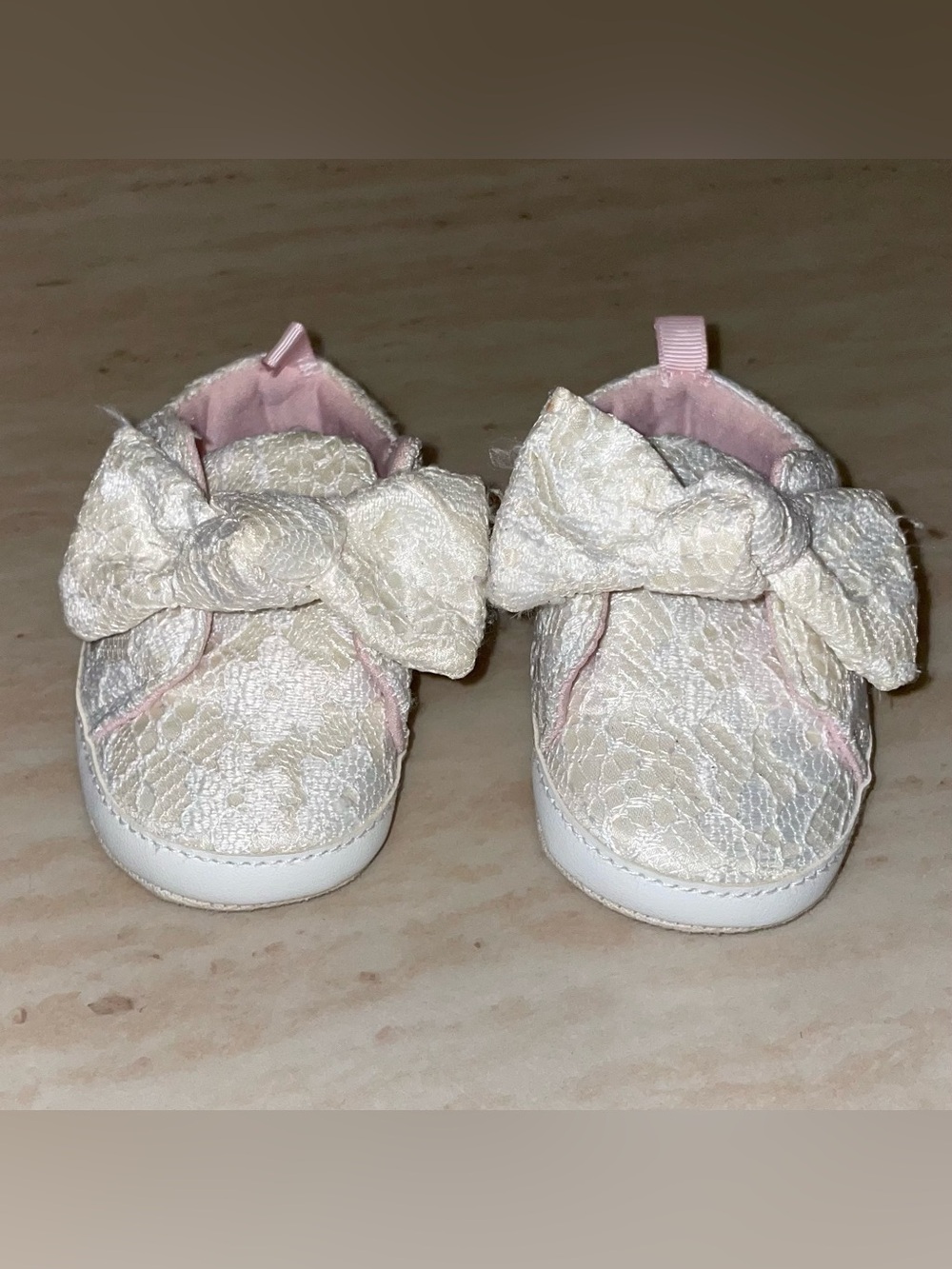Baby Lace Bow Crib Shoes - Ivory Pink